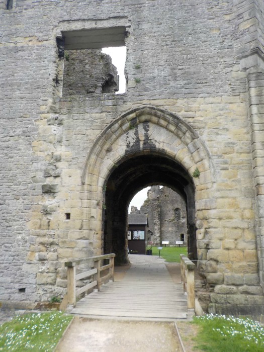 middleham-castle-leyburn-north-yorkshire